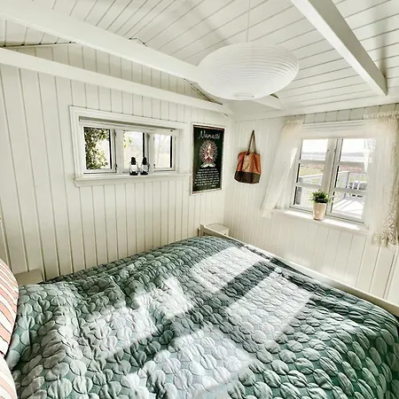 Wooden With Open View To Sebbersund Fjord Semesterbostad *